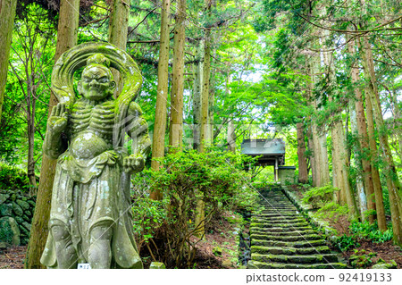 大分縣國前市夏天的二子寺 92419133