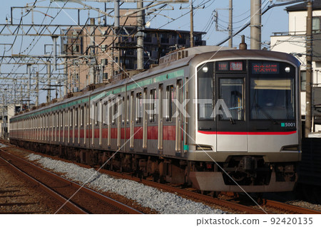 [DT] Tokyu Denentoshi Line 5000 series (Tobu Isesaki Line direct) 92420135