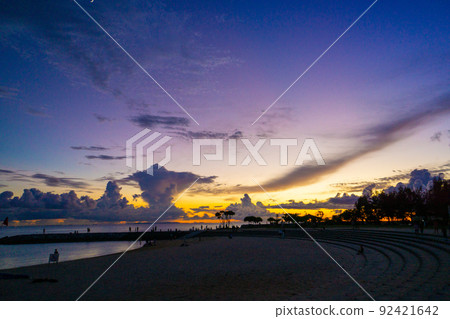 沖繩縣日落魔法時刻海景 92421642