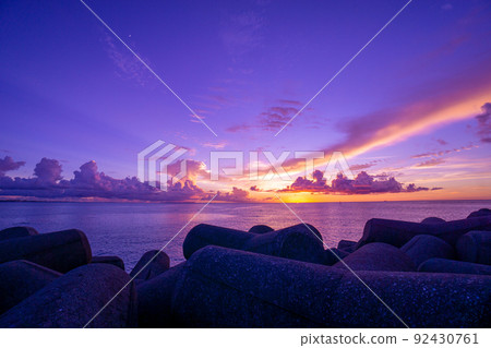 Okinawa Prefecture Sunset Magic Hour Seascape Okinawa Prefecture Sunset Magic Hour Seascape 92430761
