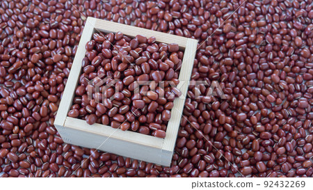 Azuki and Azuki 92432269