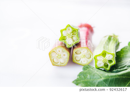 兩種秋葵 兩種秋葵 92432617