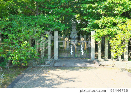 岡山縣倉敷市因上急戰爭流放靈泉宮賴仁公墓2 92444716