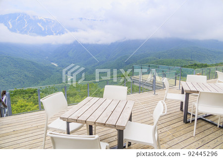 夏季的岩岳避暑山莊 92445296