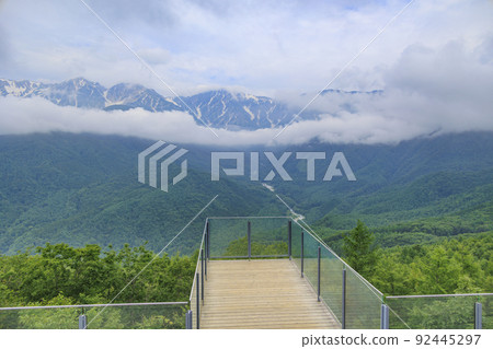 夏季的岩岳避暑山莊 92445297