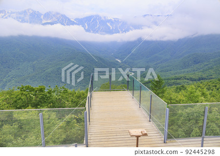 夏季的岩岳避暑山莊 92445298