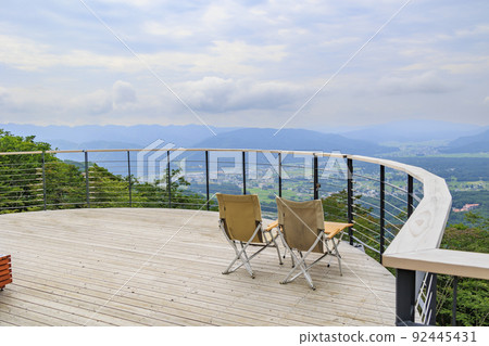 夏季岩岳避暑山莊白馬人之森 92445431