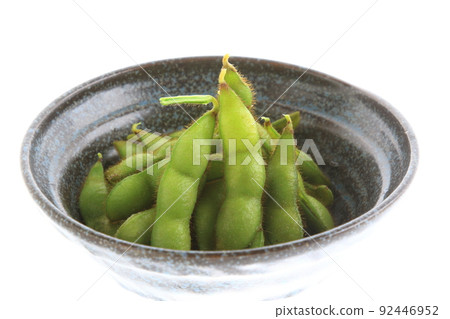 煮開吃新鮮採摘的綠豆 92446952