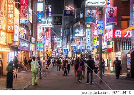 《Tokyo》Shibuya center street/night downtown 92453408