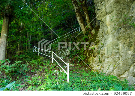 岩戶洞窟 / 岩戶岩戶遺址入口 岩戶洞窟 / 岩戶岩戶遺址入口 92459097