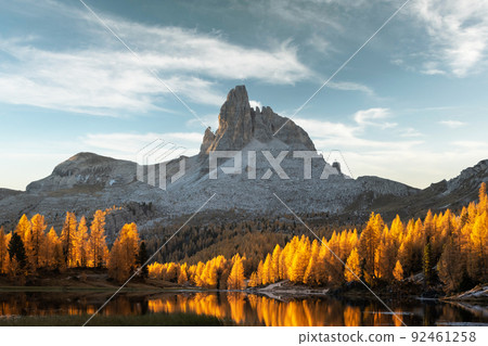Picturesque view on Federa Lake in sunrise time 92461258