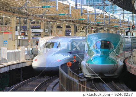 Shinkansen platform Nozomi and Hayabusa at Tokyo Station Shinkansen platform Nozomi and Hayabusa at Tokyo Station 92468237
