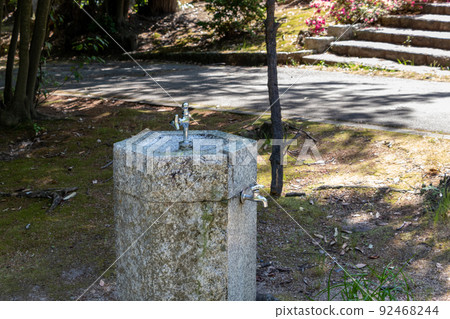 公園飲水機 92468244