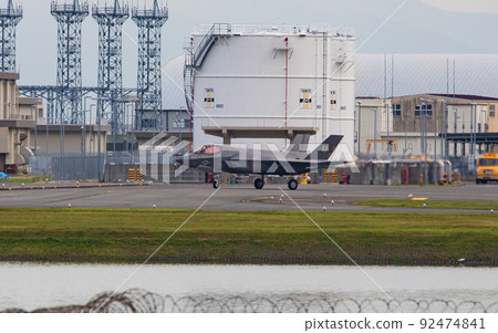EOS5D. Yamaguchi Iwakuni，一架在地面上飛行的隱形飛機。 92474841