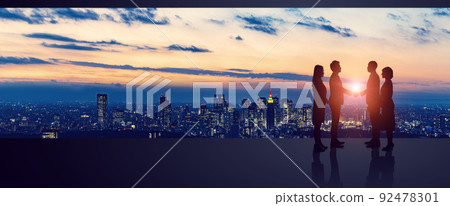 業務和前景橫幅和廣告的水平視覺效果 92478301