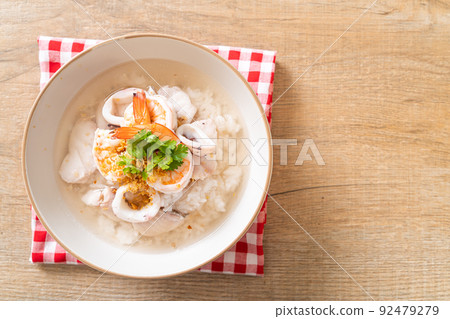 boiled rice soup with seafood 92479279