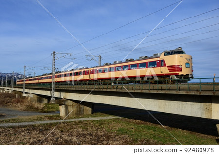 485系1500系T18列車青海糸魚川 485系1500系T18列車青海糸魚川 92480978