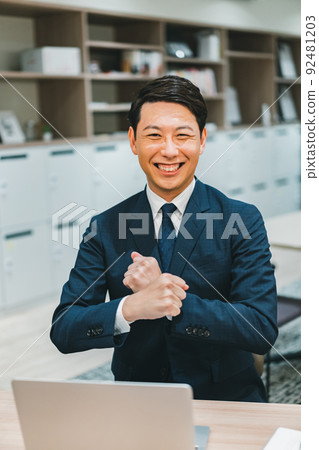 商務人士 92481203