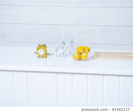 帶檸檬的廚房架 帶檸檬的廚房架 92482217