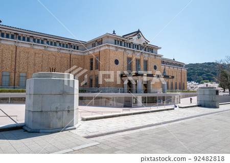 京都市立京瓷美術館 92482818