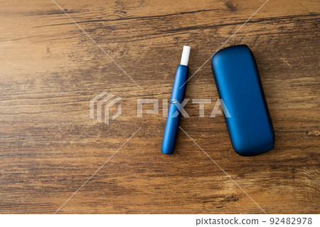 加熱不燃燒煙草圖像 92482978