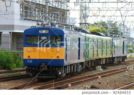 JR Takarazuka Line Amagasaki Station 145 series + 113 series 92484833