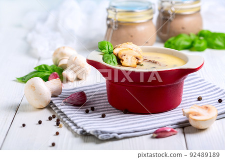 Chicken liver pate with mushrooms. Chicken liver pate with mushrooms. 92489189