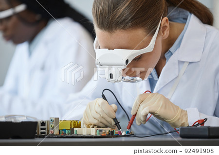 Engineer Inventing Tech Engineer Inventing Tech 92491908