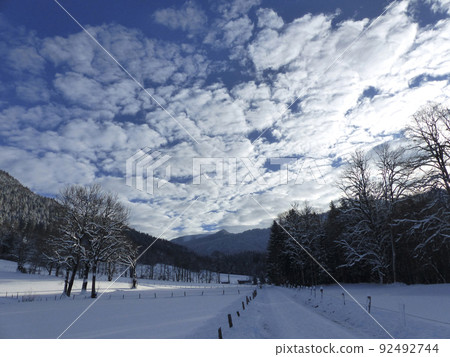 Winter hiking tour to Seekarkreuz mountain and Lengrieser hut, Bavaria, Germany 92492744