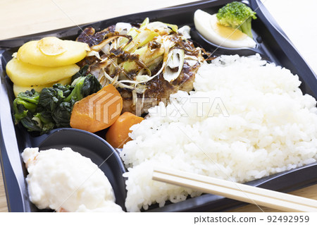 美味的日式漢堡牛排 美味的日式漢堡牛排 92492959