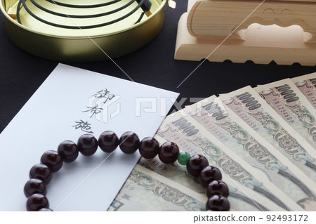 Funeral expenses and donations paid to temples Image of the end of life 41 92493172