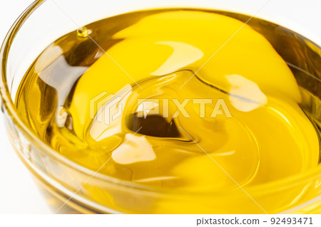 搖晃和蕩漾橄欖油 搖晃和蕩漾橄欖油 92493471
