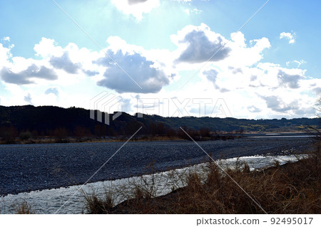 【靜岡縣島田市】大井川的寶來橋附近 【靜岡縣島田市】大井川的寶來橋附近 92495017
