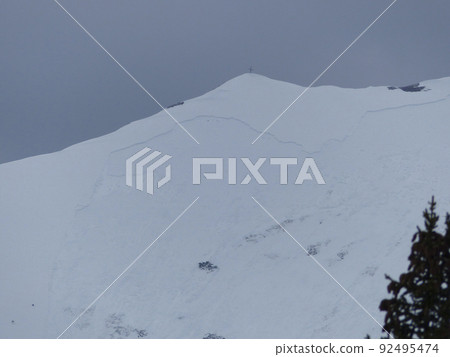 Snow drift at Pleisenspitze mountain, Karwendel, Tyrol, Austria 92495474