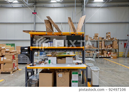 Packing Table Packing Table 92497106