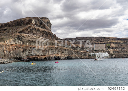 Seafront of Puerto de Mogan, Gran Canaria, Canary Islands, Spain. 92498132