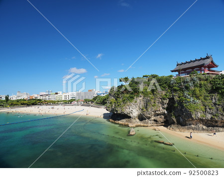 海灘上的海浪 92500823