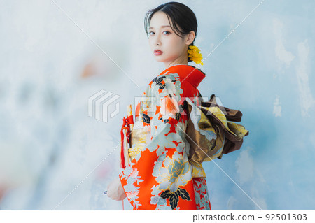 紅色風衣 紅色風衣 92501303