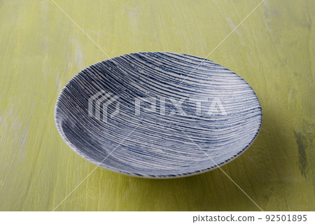 Blue plate background material Blue plate background material 92501895
