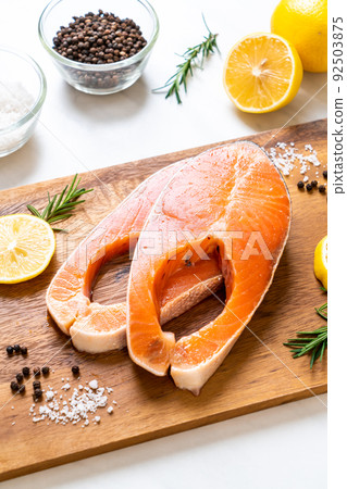 fresh raw salmon fillet steak fresh raw salmon fillet steak 92503875