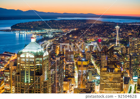 View of downtown Seattle skyline View of downtown Seattle skyline 92504628
