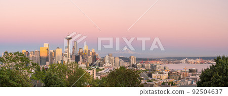 View of downtown Seattle skyline View of downtown Seattle skyline 92504637
