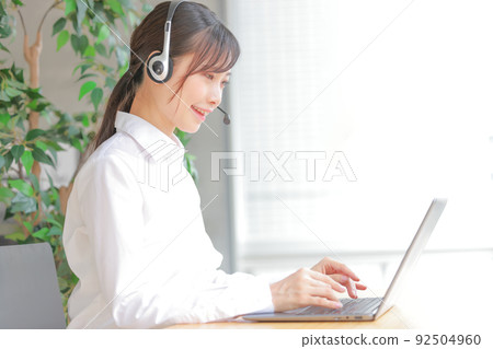 操作員簡介 3 92504960