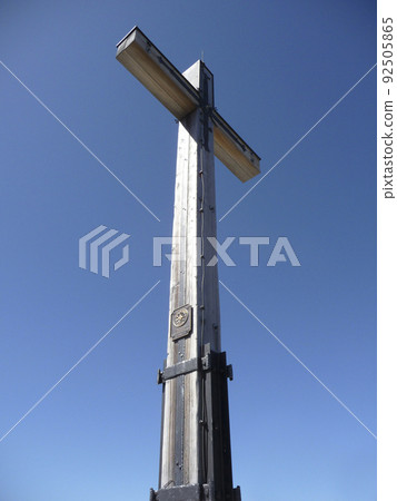 Summit cross Schottelkarspitze mountain, Bavaria, Germany Summit cross Schottelkarspitze mountain, Bavaria, Germany 92505865