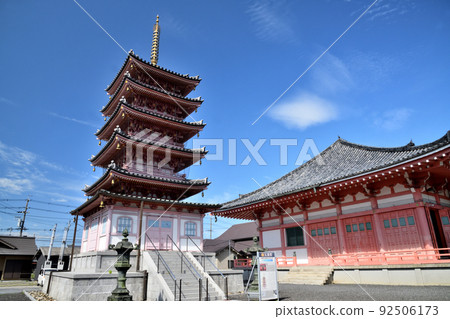 津觀音（五層寶塔、正殿）[三重縣津市] 92506173