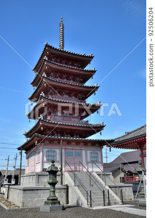 Tsukannon (five-storied pagoda) [Tsu City, Mie Prefecture] 92506204