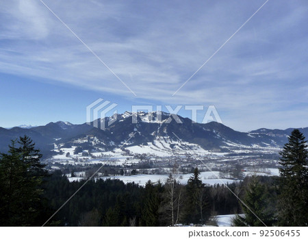 Winter mountain tour to Seekarkreuz mountain, Bavaria, Germany 92506455