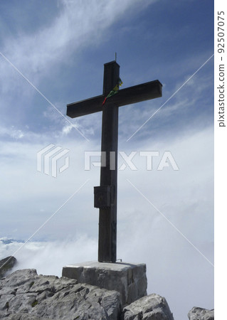 Summit cross of Soiernspitze mountain, Bavaria, Germany 92507075