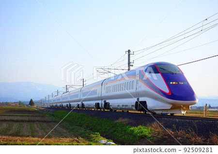 山形新幹線“翼”和白馬騎士 山形新幹線“翼”和白馬騎士 92509281