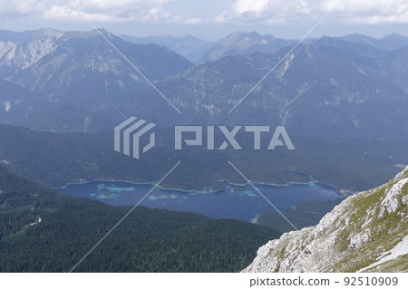 Famous lake Eibsee in Bavaria, Germany 92510909